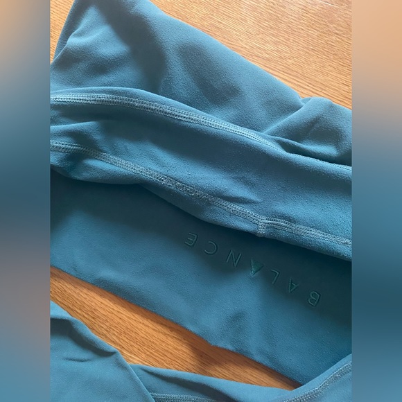 Vitality/Balance Athletica Jade Cloud Leggings - Picture 4 of 4